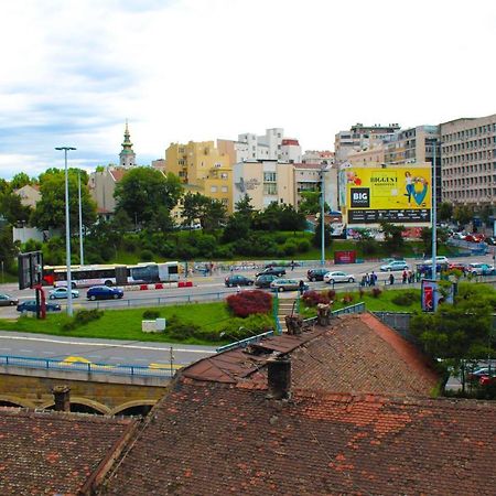 Comfortable Apartment In City Hub Belgrado Esterno foto
